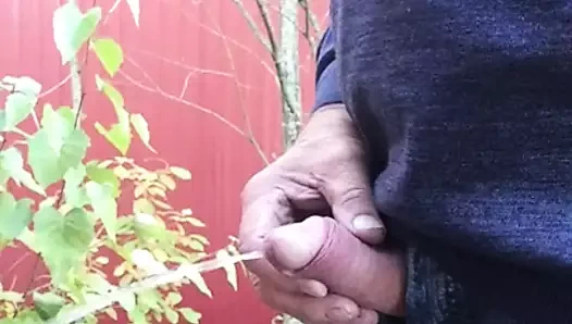 Dede işemek açık havada içinde kamu