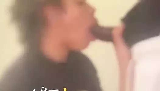 Alman kız sert yüzünü sikiyor.