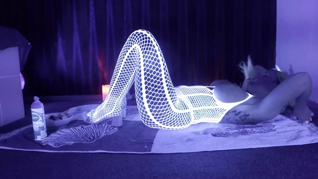 Alacakaranlık bölgesi blacklight cosplay