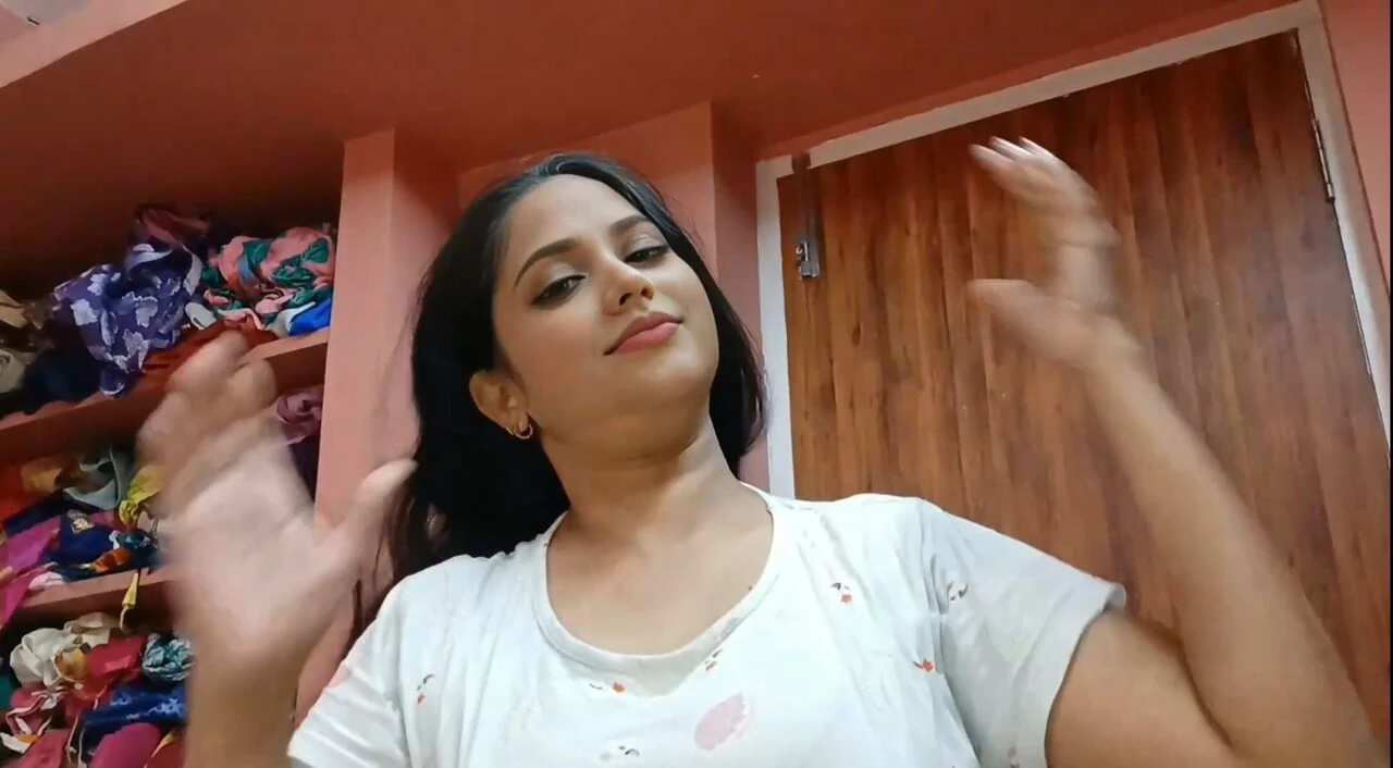 Full Scene: My Elder Was So Angry She Calmed After Sucking My Dick Asian Porn Feat Desisexqueen (Full Video) - Sydney Special