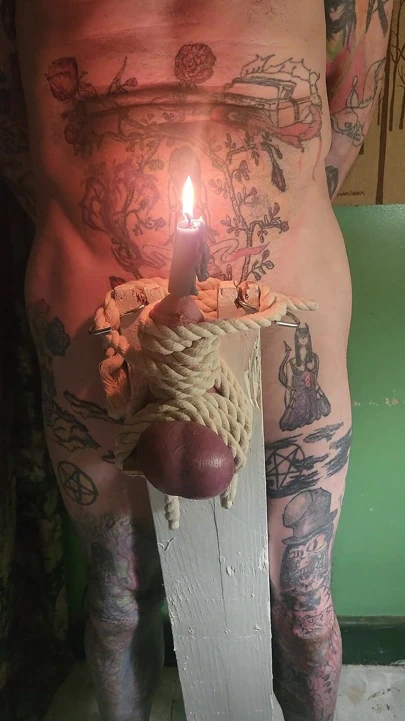 Goode kız mum ışığında kırbaçlıyor bölüm 2