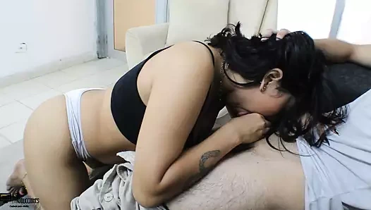 En iyi arkadaşım iyi bir oral seks yapmama yardım ediyor - ispanyolca porno