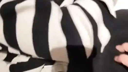 Otelde Karını Tatmin Etmek İçin