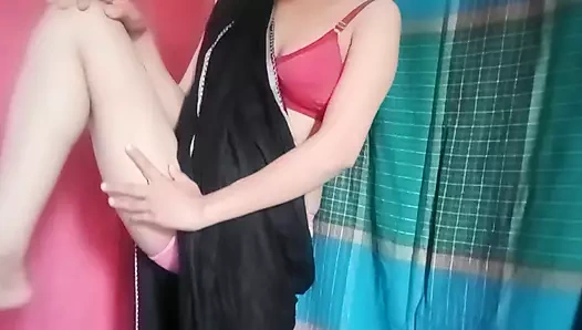 Priya ateşli seksi görüntülü görüşmen erkek arkadaşına sevimli göğüslerini ve amcığını gösteriyor videom geliyor ve benimle seks yapıyor bölüm 1