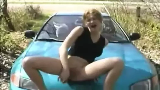 Christine genç mastürbasyon içinde araba