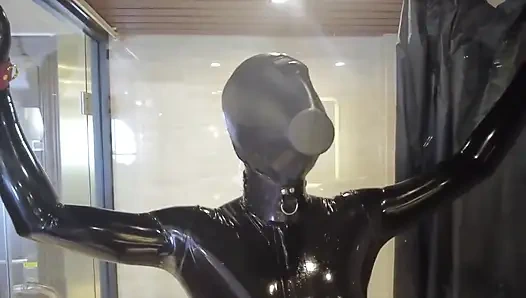 Mz20 - lateks kıyafetli kız cam odada kilitli