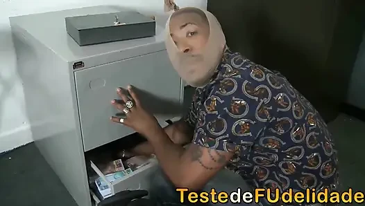 Kasasını tamamen ele geçiren ateşli polis