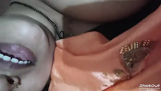 Chut chatai ke liye chaiye koi achha sa boyfriend