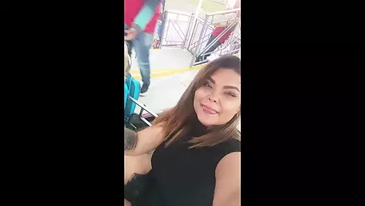 Eğlence parkında mastürbasyon yapıyorum