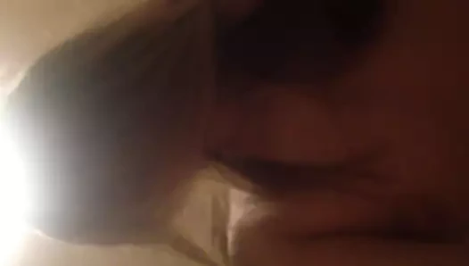 Sloven tatlı kız jumboya binmeyi seviyor