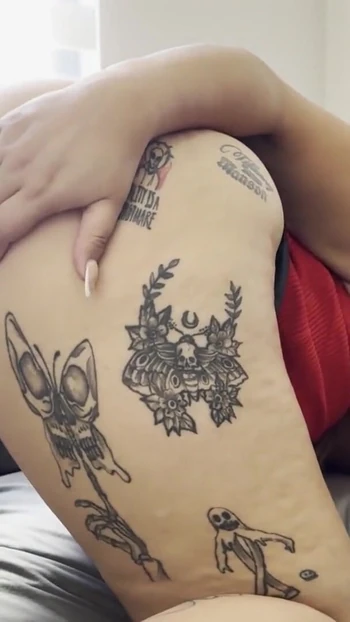 Эпический момент из "Я ВИЖУ, ЧТО МОЙ МУЖ ТРАХАЕТ ШВЕЮ"