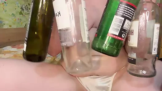 Amcık pompası ve kirli beyaz tanga ile edepsiz konuşma 31 talimatı