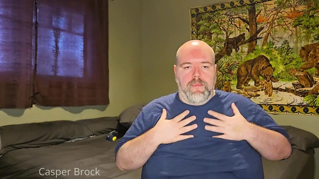 Tombul ayı göt tıkacı sokuyor ve sonra kalın dölü patlatıyor