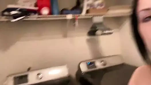 Mükemmel kız twerk yapıyor