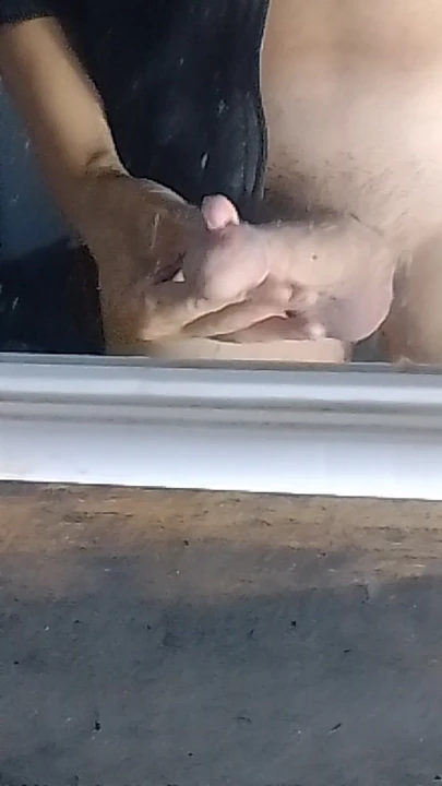 Büyük tembel yarak sonunda uyandı ve seni şimdi istiyor