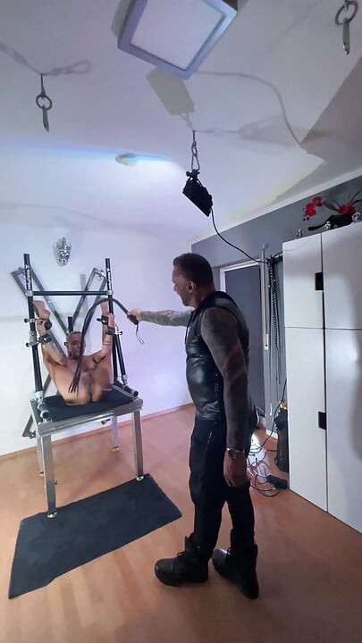 BDSM Fixed: Heavy Nipple Clamps + Vaginal Clamps & Brutal Spanking