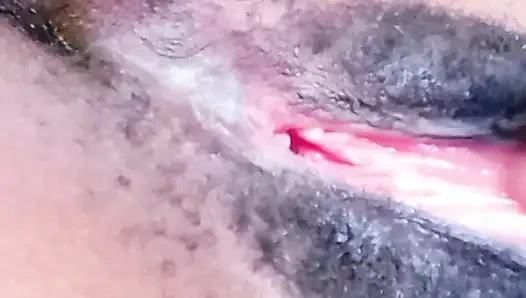 Üvey kız kardeşimi sikmek istiyorum o yapmadı ben eşcinselim