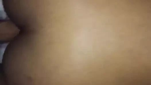 Une nypho de la sodo qui kiffe se la prendre dans les fesses