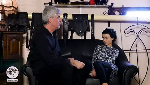 Küçük Rus sürtük çırpılmış sert