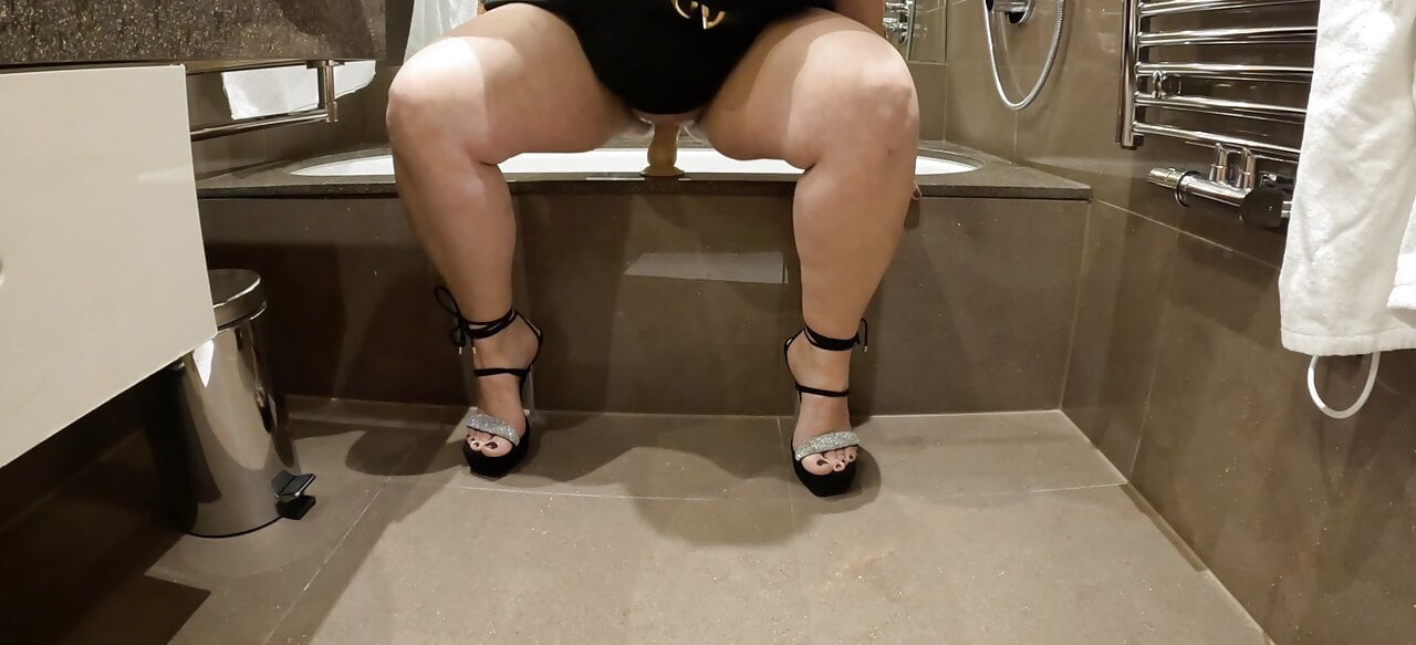 Bbw anal yapay penis içinde topuk