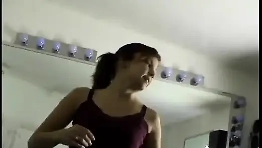 Bi-partisan 4 - kamera arkası