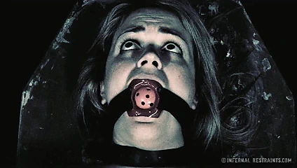 Bondage yeni siyah kısa fragman