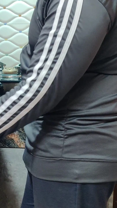 Aldatan ev hanımı mutfakta sikiliyor