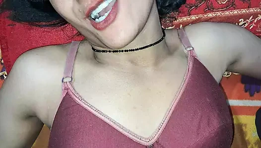 Hintli yenge xshik büyük yarakla emmeyi ve sikişmeyi seviyor