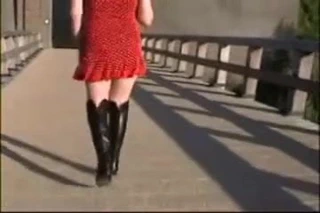 loevestein kalesinde kırmızı elbise çayları 1