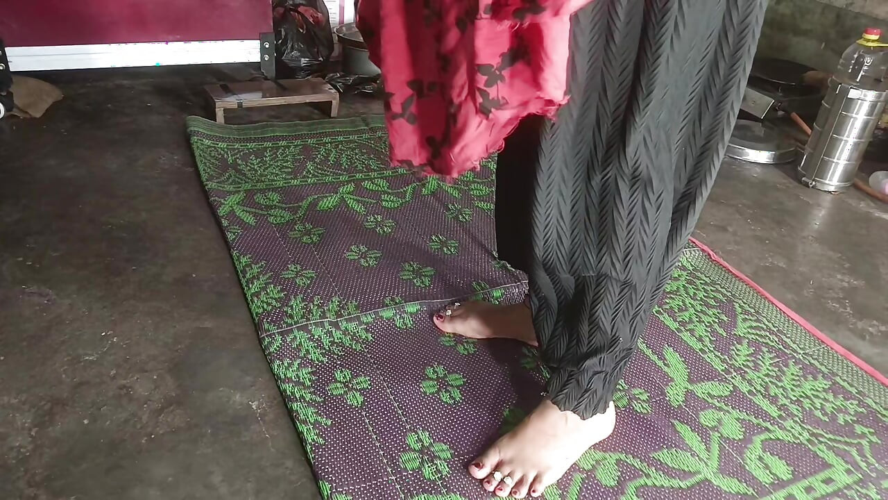 Double dildo in ass to fuck big ass Hindi audio doggy style anal
