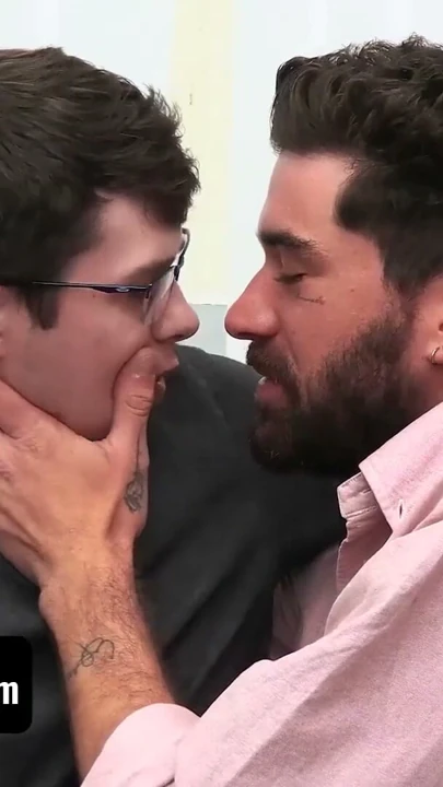 Terapi Siki - Genç Twink Cinsel Arzusunu Yakışıklı Doktoruna İfade Ediyor | Bölüm 1