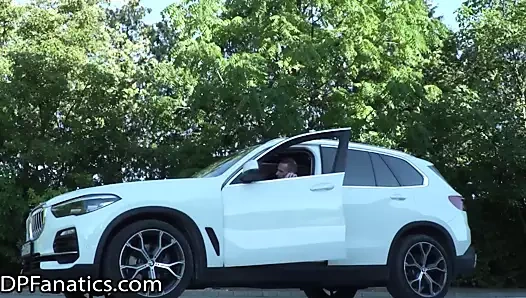 Kocası ve onun bff dışında iki kez tahrip olur