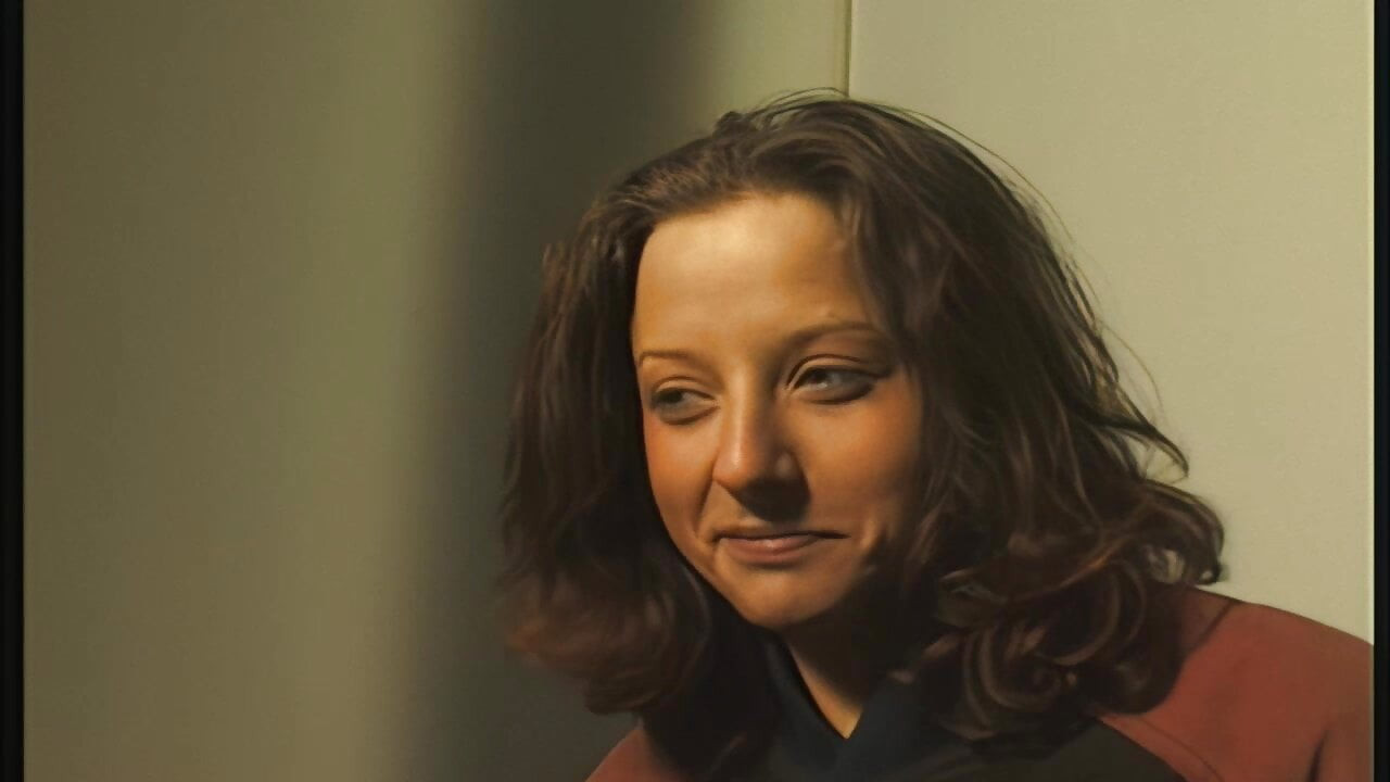 young teen mastubiert dafuer vor der kamera