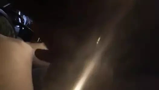 Bütün gün sikimi emmesini seviyorum siyah genç kaltak