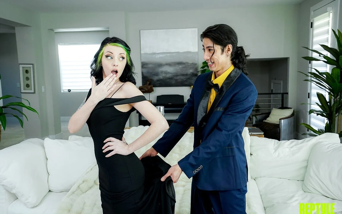 New: Your Big Cock Cant Stay In The Friendzone Take Off Your Clothes Lets Ruin The Friendship (High Quality) - Sydney Special