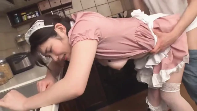 Ryoka Sakurai Seksi Hizmetçi Vücut anında Tutku Hizmeti