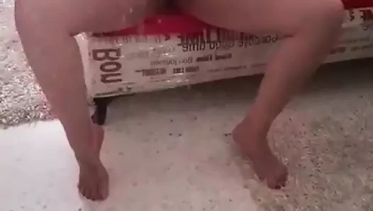 Tunuslu evli kadının ihtiyacı var. Yatak odasında solo mastürbasyon.