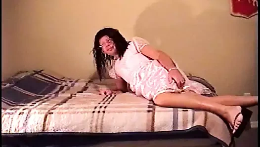 eski 2009 video crossdressing 2