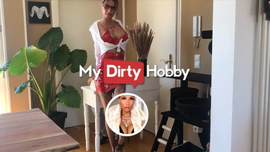 Mydirtyhobby - stajyer patronunun büyük göğüslerine boşalıyor