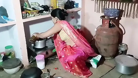 Lund ki bhukhi mother-in-law ko ghodi bana ke choda - Indian big boobs mylf taboo with hindi dirty talking