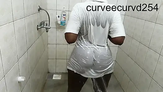 Islak Twerk Yaptık Ve Emildik Ve Sikildik: Banyoda Romantizm