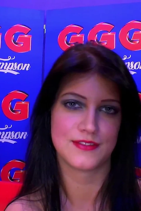 Büyük memeli döl yutan üniversiteli güzel kız grup seks yapıyor