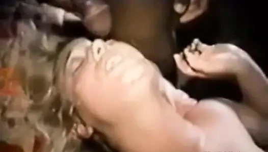 Büyük zenci yarağı bağımlılığı -% 100 amatör ve ev yapımı porno videoları. Orta yaşlı seksi kadınlar büyük zenci yarağı bağımlısı ve ırklararası sikişiyor.