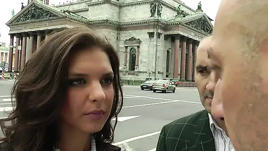 Henessy İçin Şiddetli ve Sert Anal Dövüş