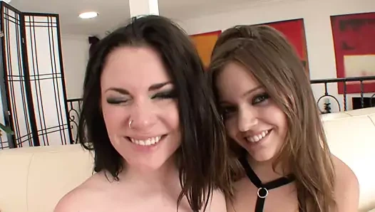 Pis kolej sürtük kırlangıçlar the anal Creampie arasında ona en iyi arkadaş