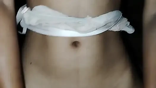 Hintli Bangladeşli azgın seksi evli kadın uzun süre sonra büyük yarağa biniyor