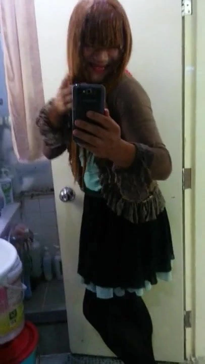 Kadın kılıklı travesti