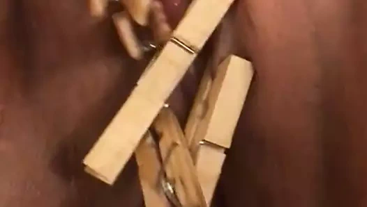 Büyük göğüslerini sikiyor