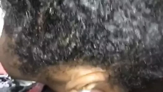 Yağ yüzündeki fındık