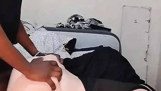 Back shots führen dazu, auf ihre hübsche muschi zu kommen!